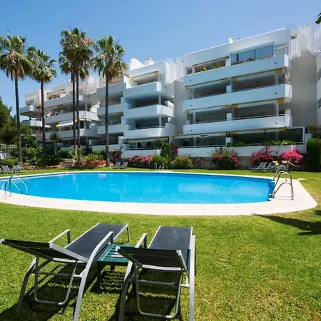 Charming 2 Bedroom Trocadero Arena Area Apartment Marbella